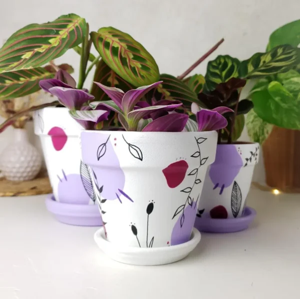 Cache pot en terre cuite blanc et violet – Image 3