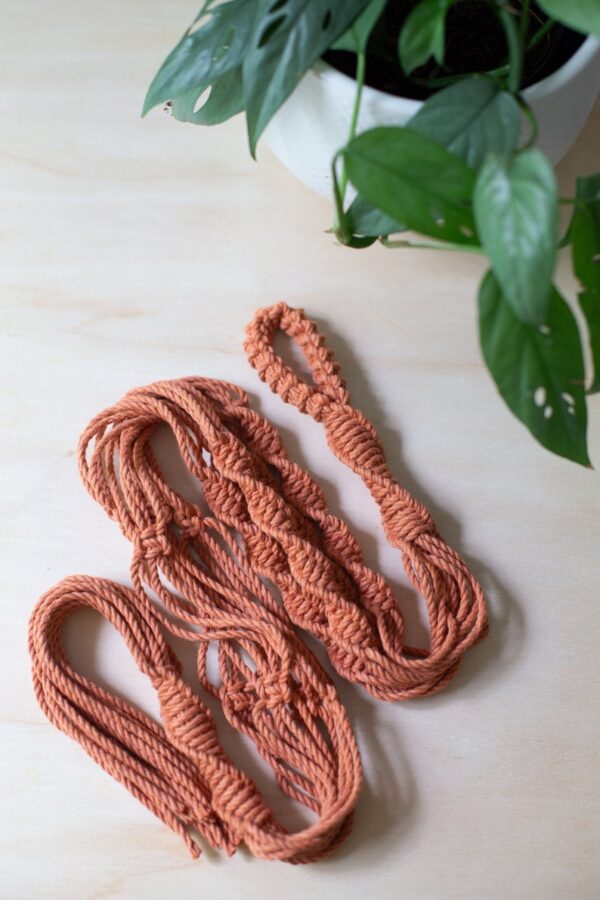 Suspension pour plantes en macramé - fait main en coton recyclé – Image 5